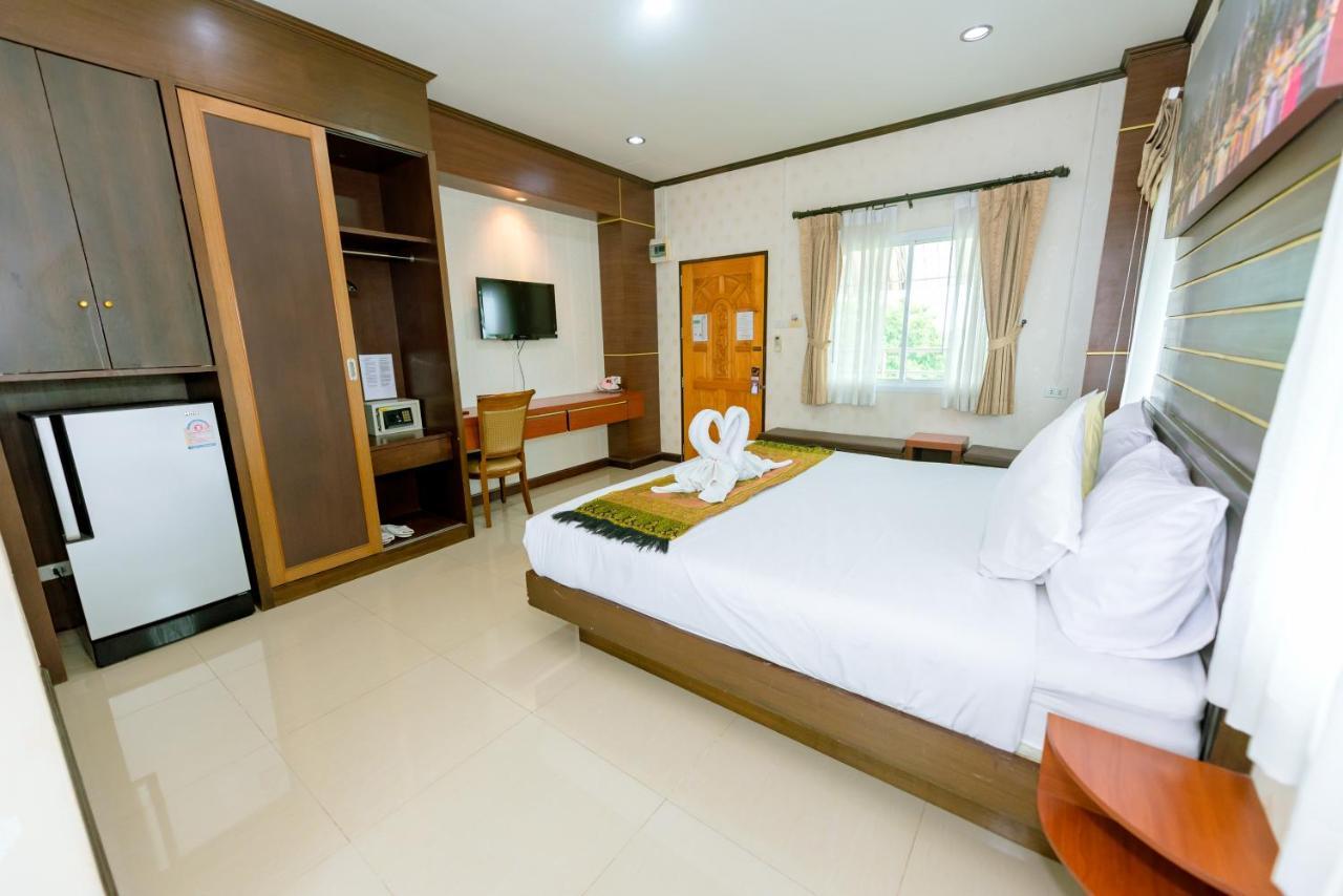 Bander Hotel Phu Khieo Exterior foto